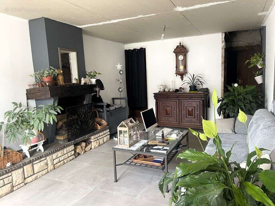 Maison à HAUTE-AMANCE