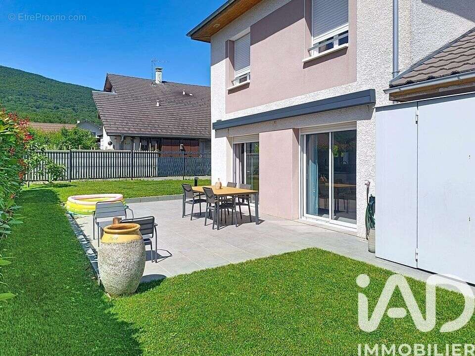 Maison 85 m² à Savigny  - photo 7