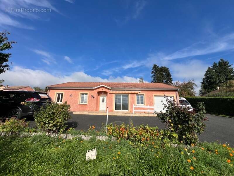 Maison à CHAUFFAILLES