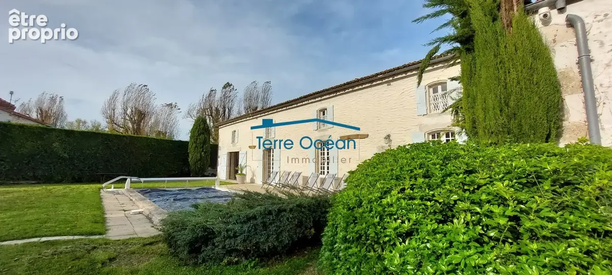 Maison à CORME-ECLUSE