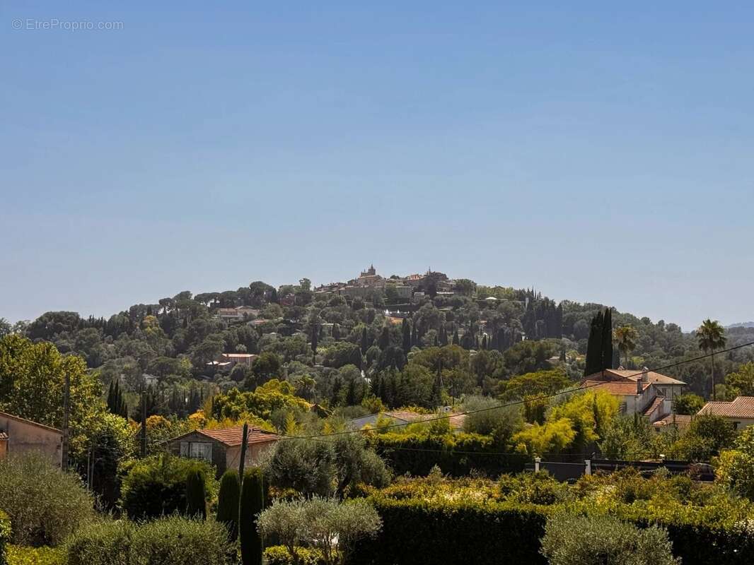 Maison à MOUGINS