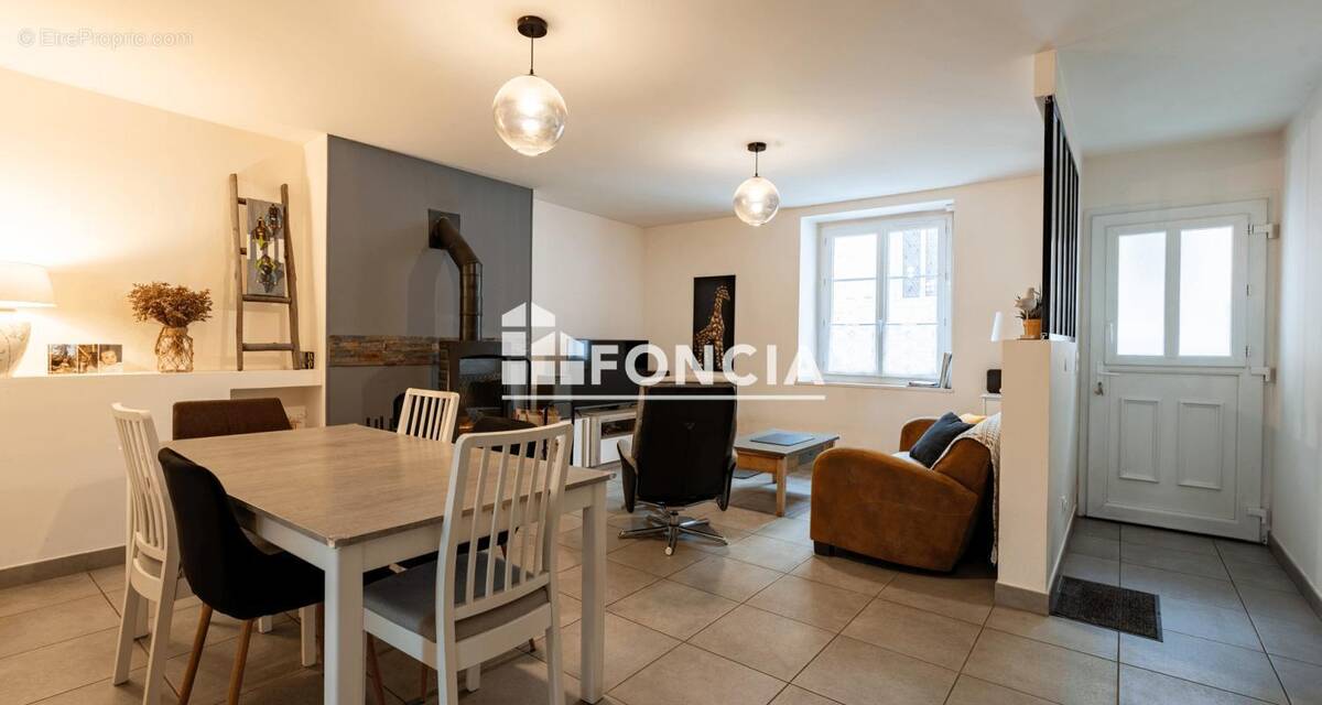 Maison à TEILLE