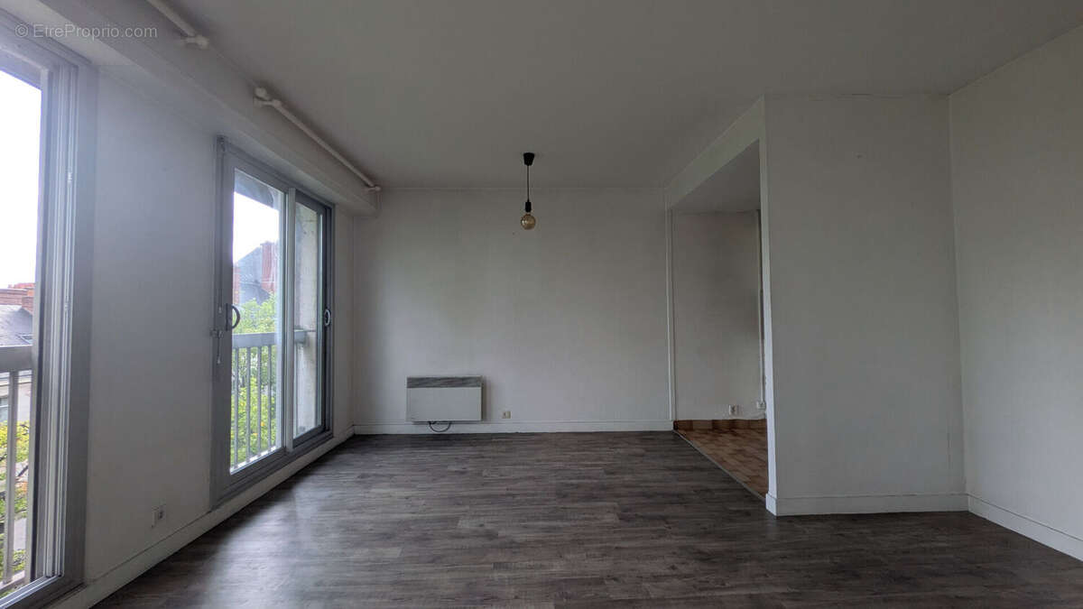 Nantes Guist'hau, Appartement avec VUE T2 de 50 m² DPE en D, cave et parking. - photo 13