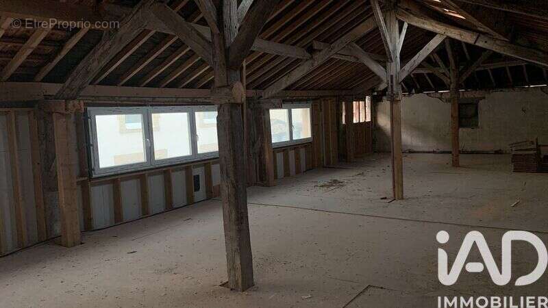 Photo 6 - Commerce à LA VEUVE