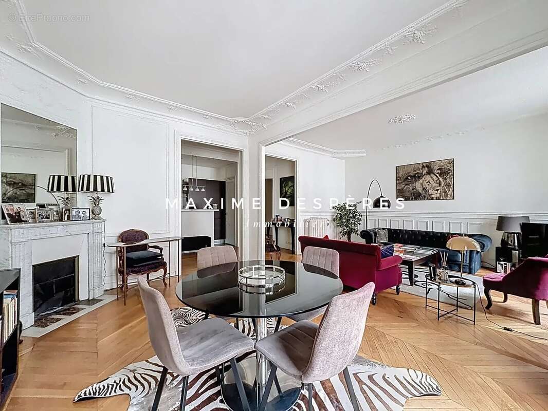Appartement à NEUILLY-SUR-SEINE