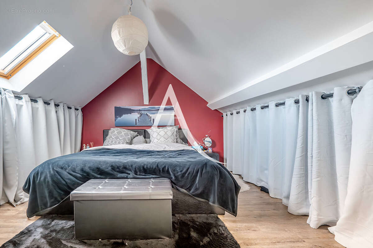 Maison à LIMEIL-BREVANNES