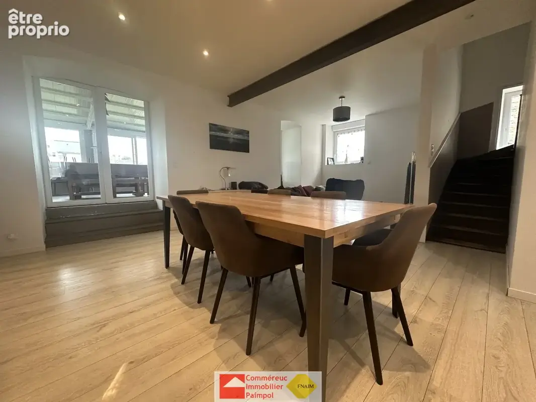 PAIMPOL, en plein centre-ville, maison familiale 6 chambres avec local commercial - photo 3