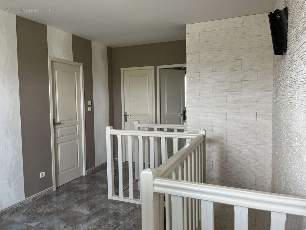 Maison à MILLY-LA-FORET