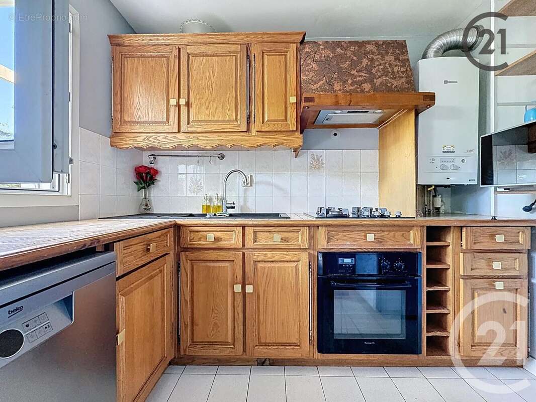 Appartement à COMBS-LA-VILLE