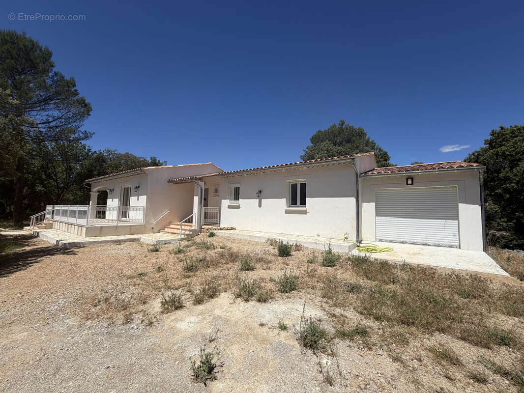 Maison à REGUSSE