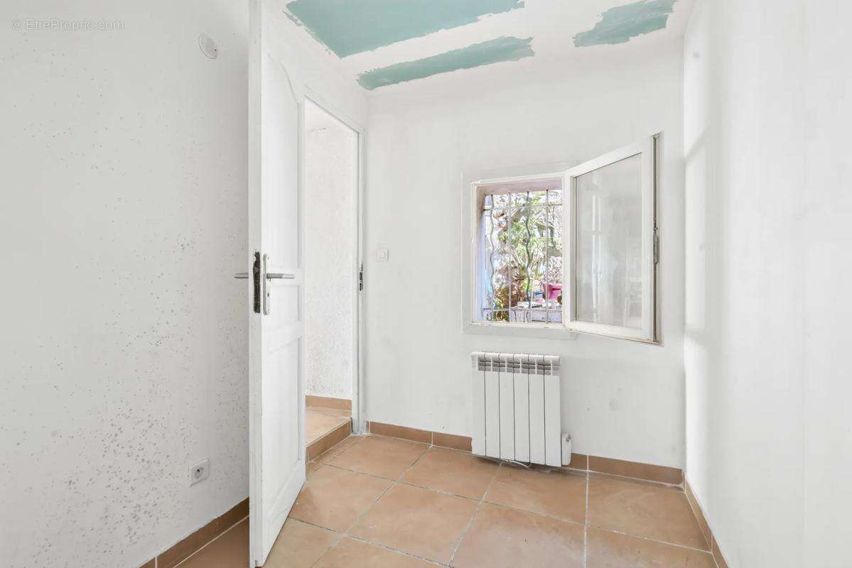 Maison de 4 pièces de 78 m² à La Roque-d'Anthéron - photo 9