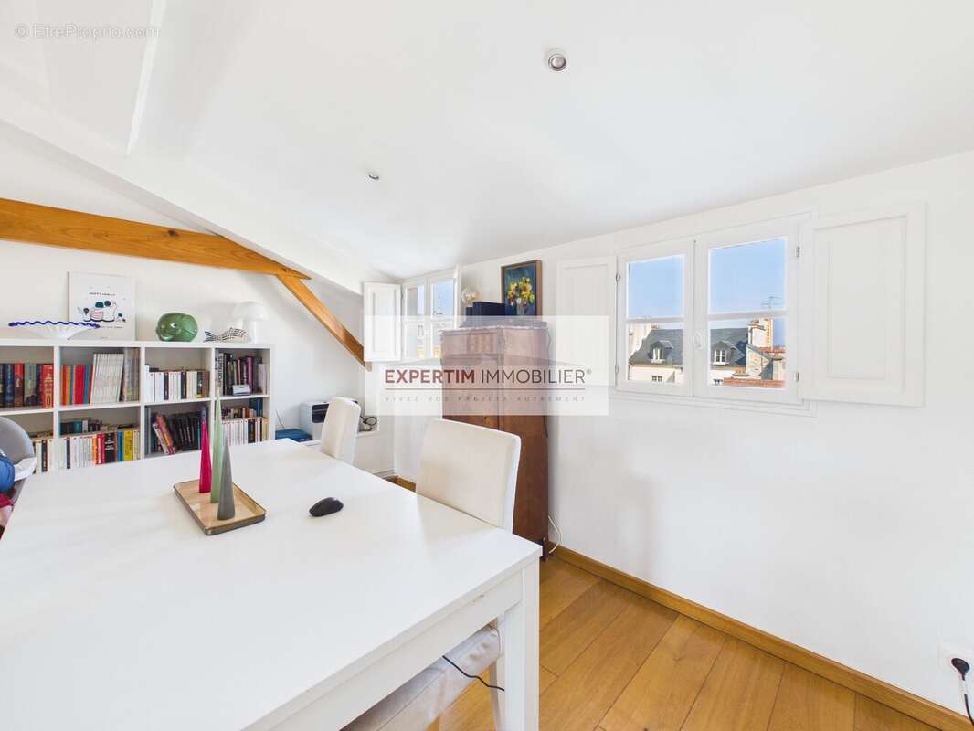 Appartement à VERSAILLES