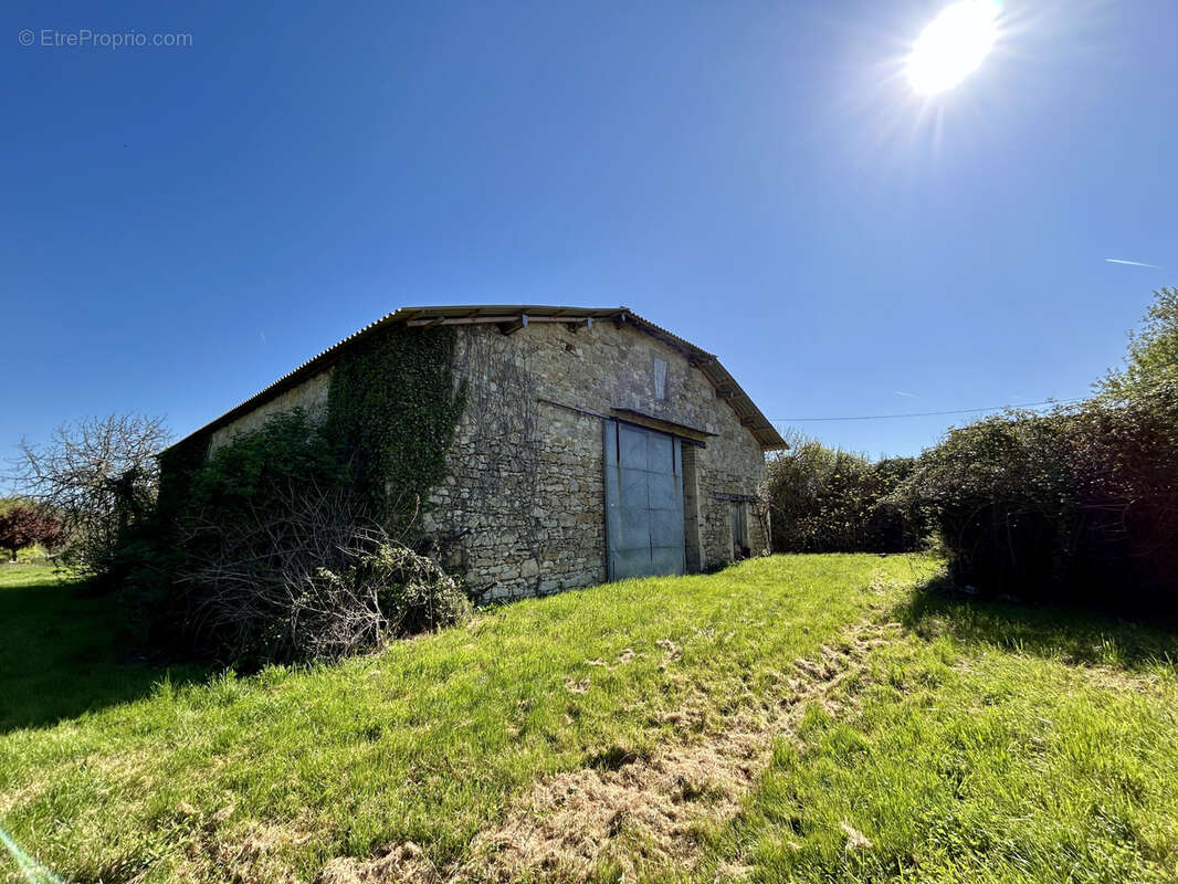 Maison à LAVIT
