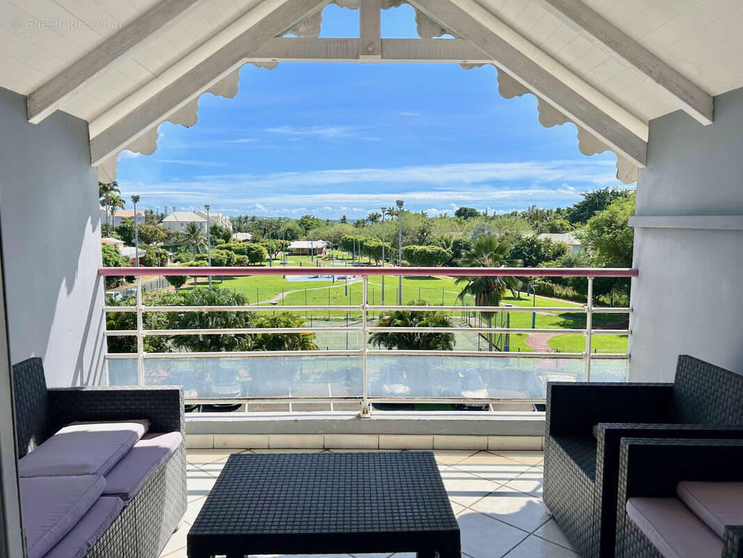 Appartement à BAIE-MAHAULT