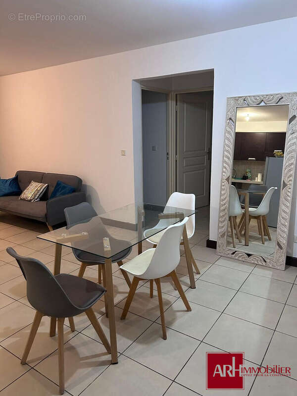 Appartement à SAINT-DENIS