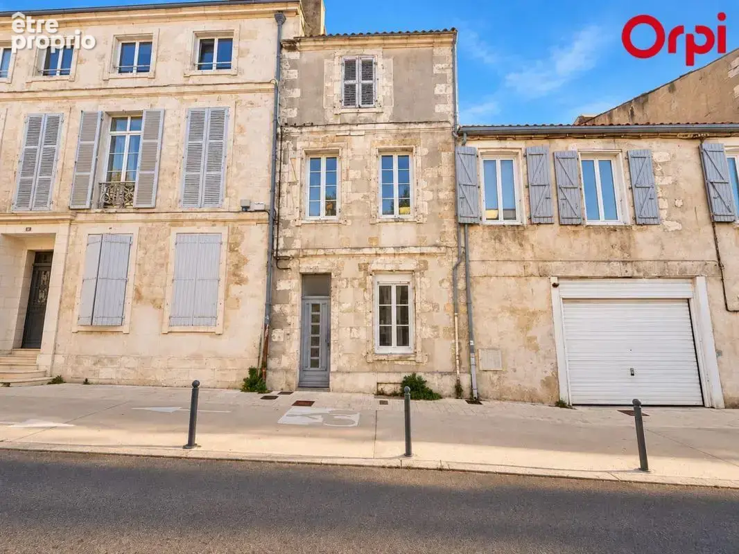 Exclusivité orpi – la rochelle centre historique - photo 5