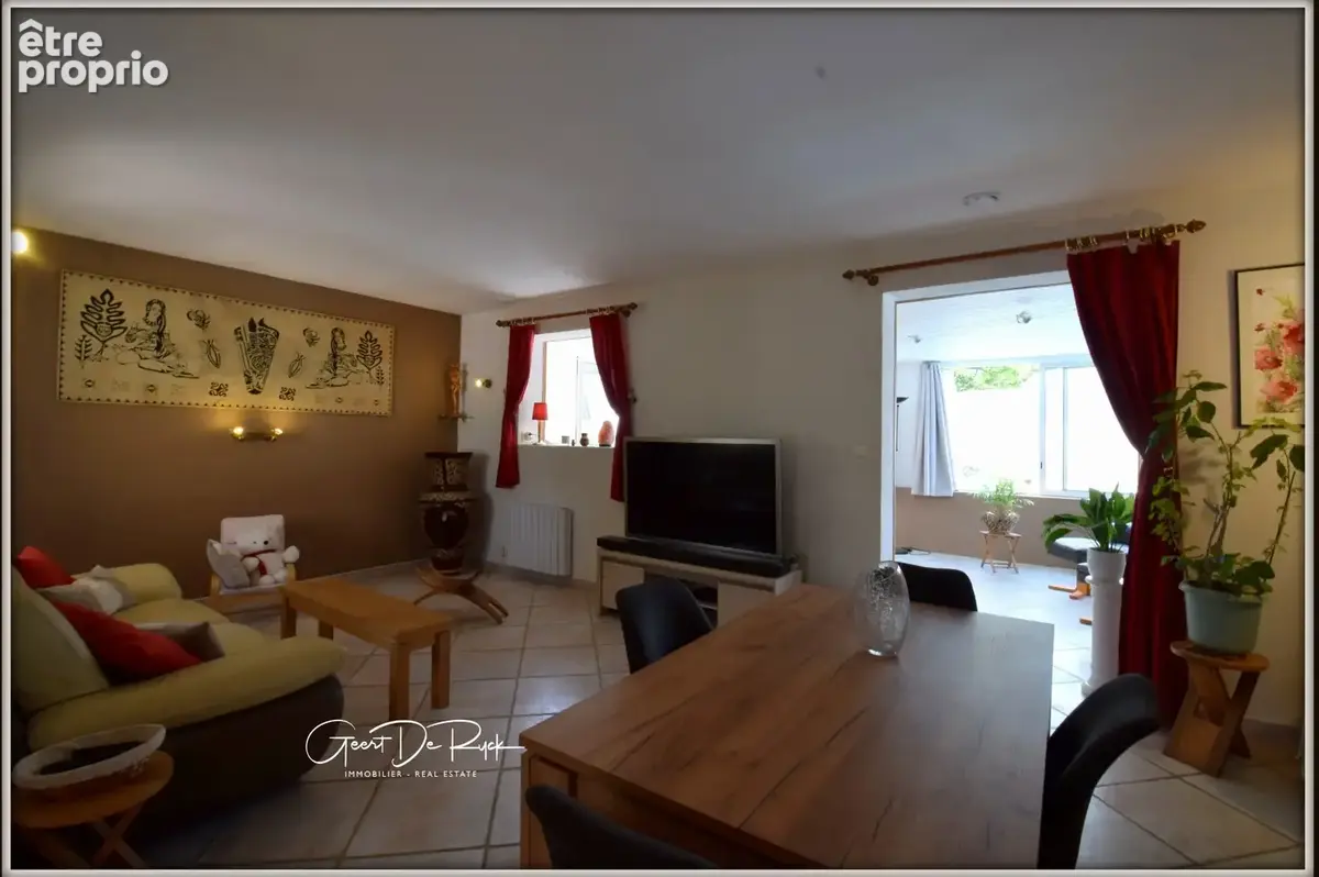 CARCASSONNE proche centre ville. Maison T6 Plain pied sur terrain de 508 m² avec grand garage et piscine - photo 3