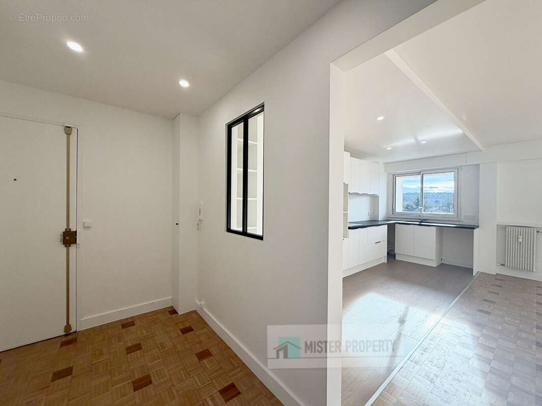 Appartement à RUEIL-MALMAISON