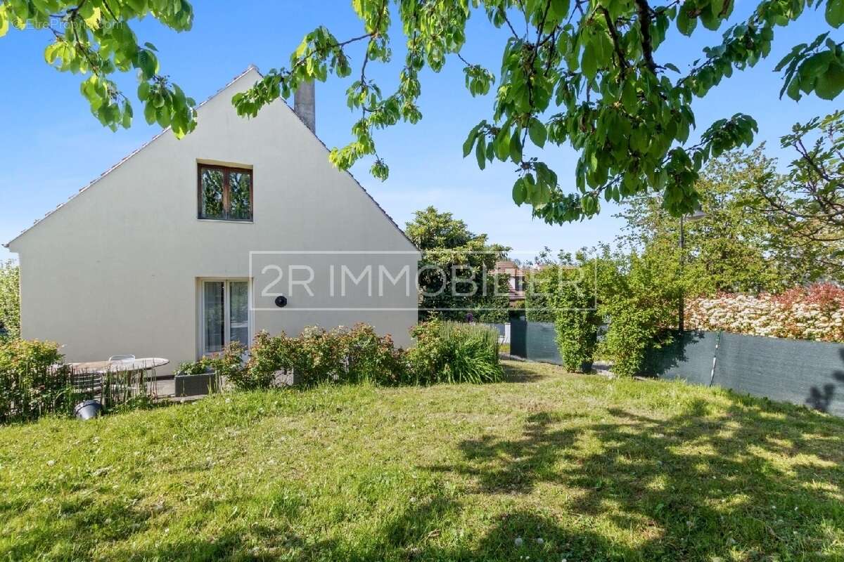 Maison à CHESSY