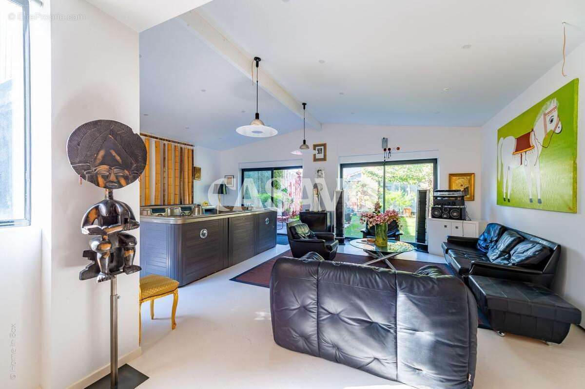 Maison à IVRY-SUR-SEINE