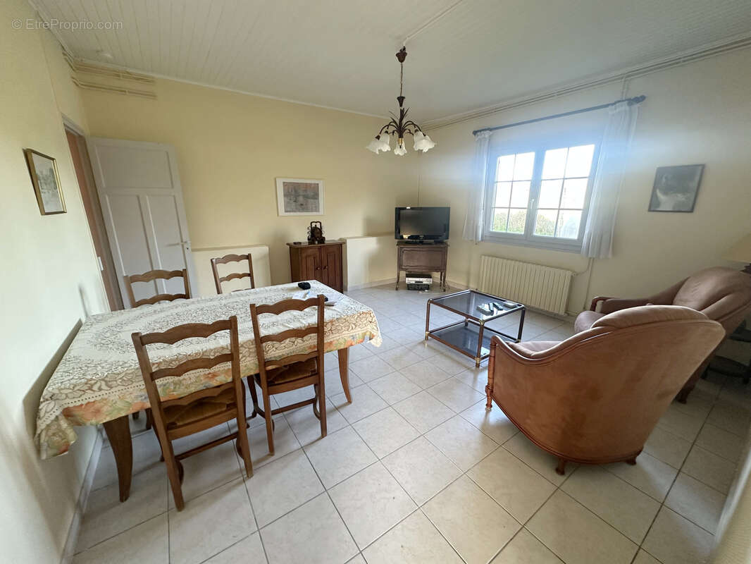 Maison à LAGUPIE