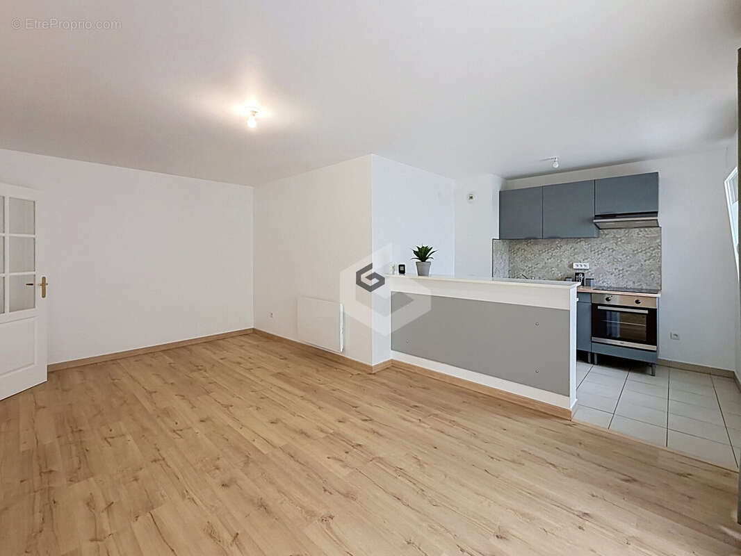 Appartement 66 m² à Reims  - photo 6