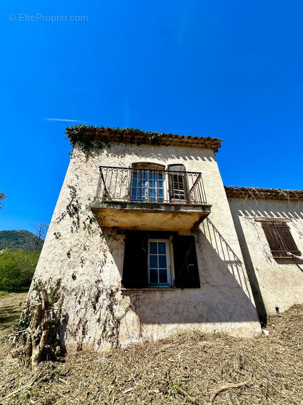 Maison à TOURRETTE-LEVENS