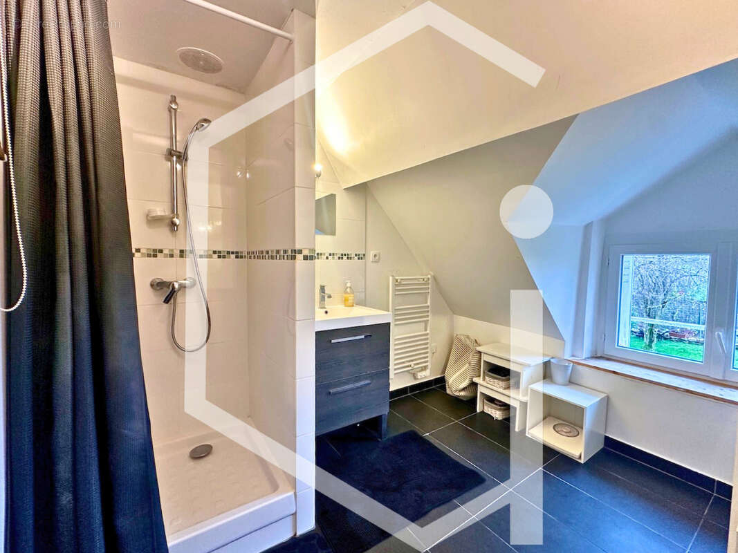 Maison à COSNE-COURS-SUR-LOIRE