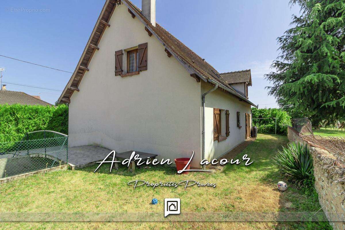 Maison à GIEVRES