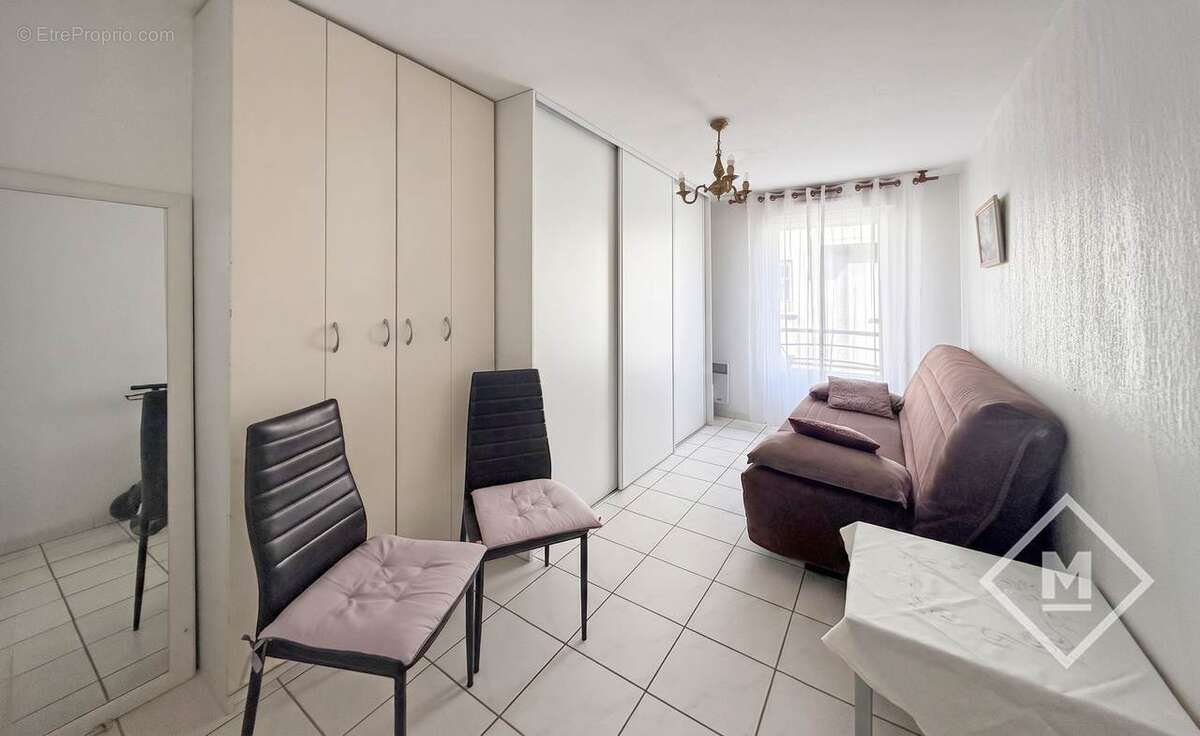 Appartement à MARSEILLE-8E