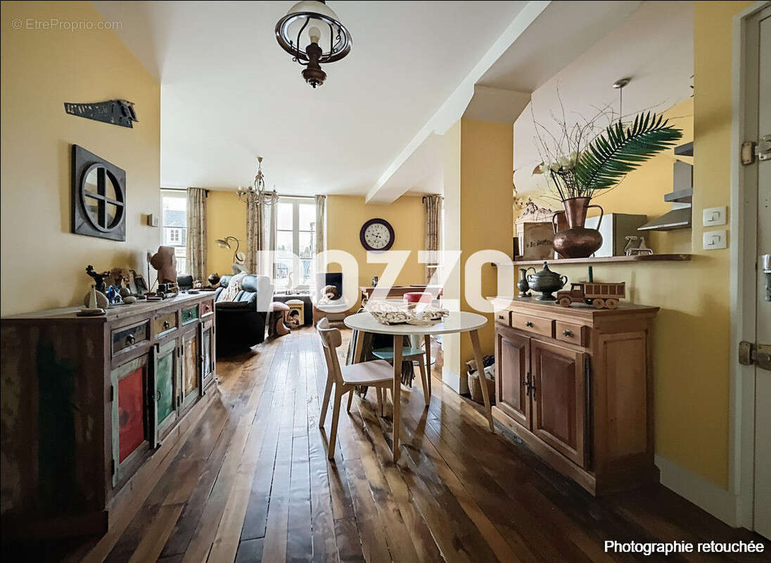 Appartement à VILLEDIEU-LES-POELES