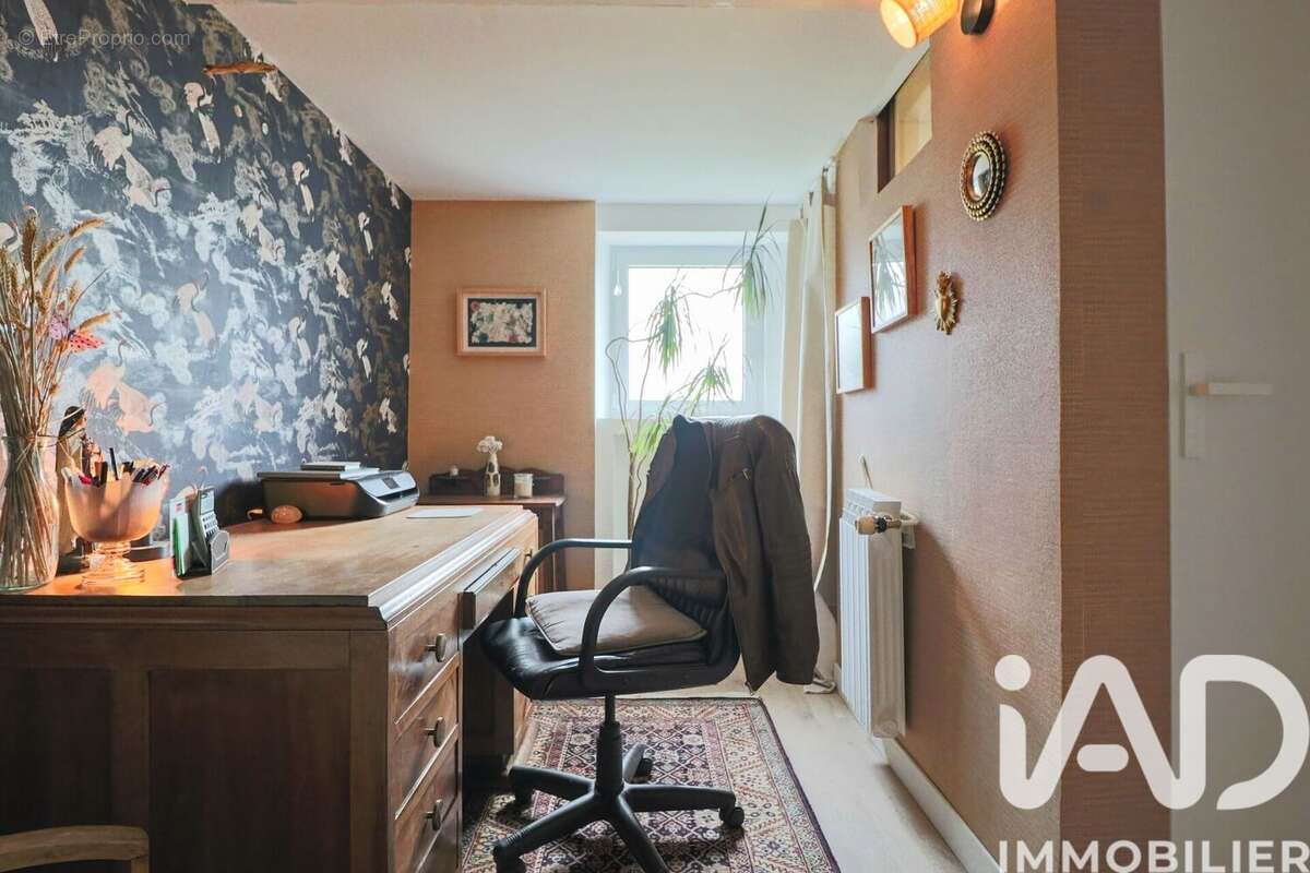Maison 174 m² à Barbechat  - photo 7