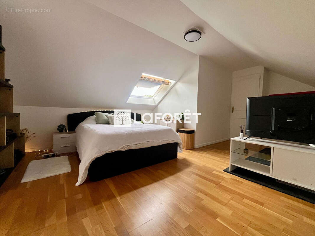 Maison Hondainville 7 pièce(s) 135 m2 - photo 12