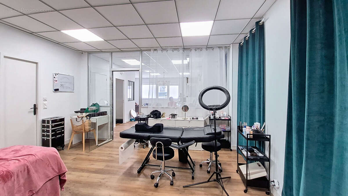 Commerce à MARSEILLE-5E