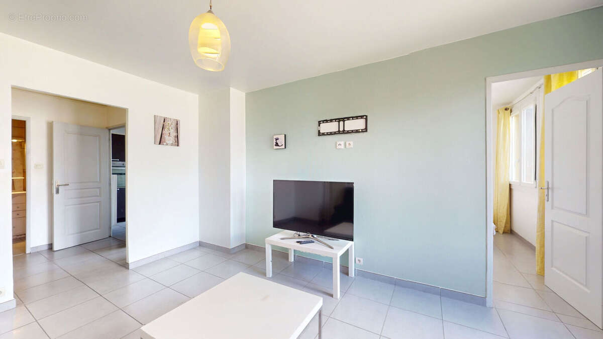 Appartement 4 pièces de 67 m2 - Grenoble - photo 3