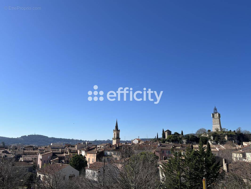 Appartement à DRAGUIGNAN