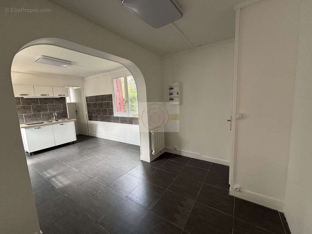 Appartement à ROSNY-SOUS-BOIS