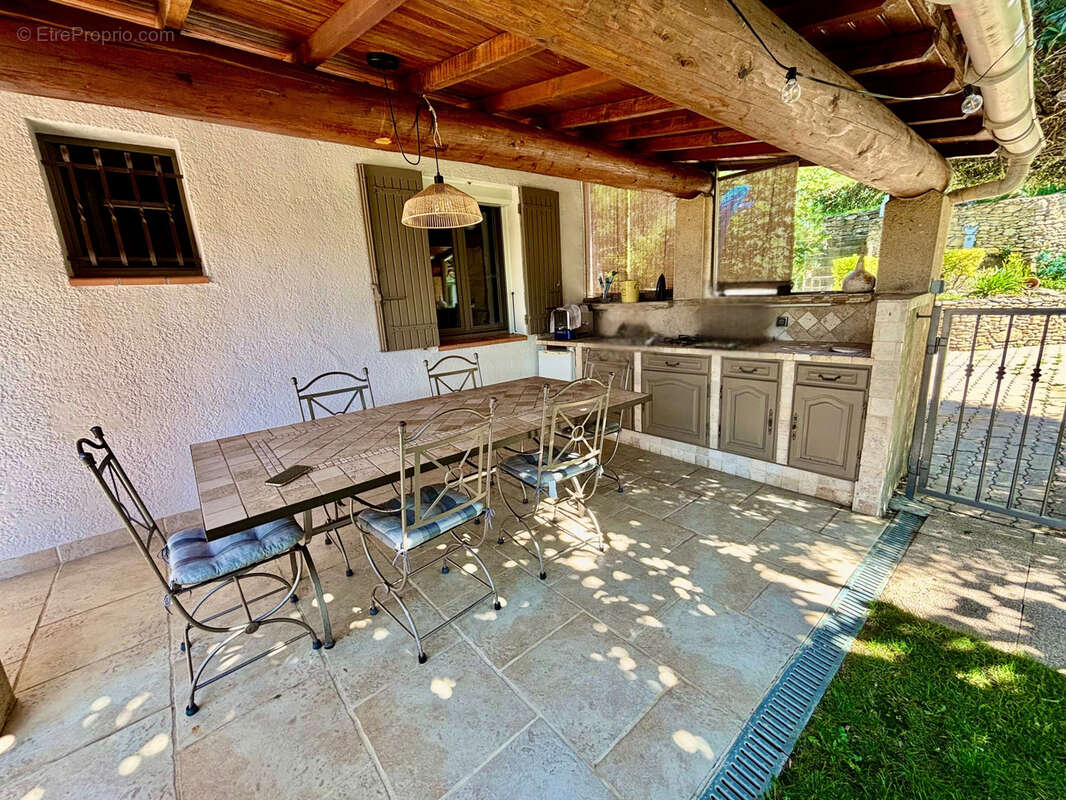 Maison à MALAUCENE