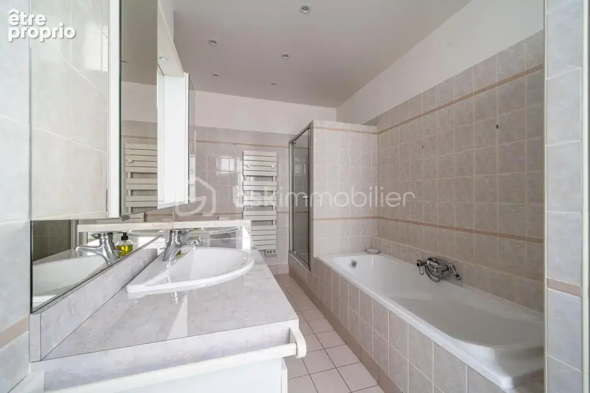 Élégance parisienne au cœur du Marais – Appartement de 104 m² rénové avec ascenseur - photo 8