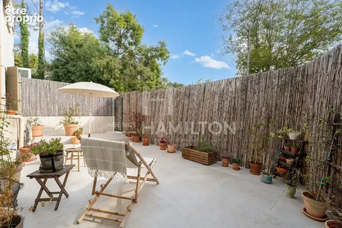 Appartement à CHATEAUNEUF-GRASSE