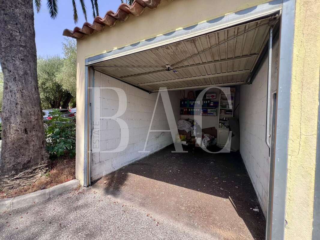 Charmante maison rénovée avec jardin, terrasse et piscine en résidence – Cannes La Bocca - photo 15
