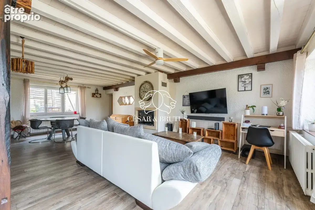 Maison 202 m² à Creys-Mepieu  - photo 5