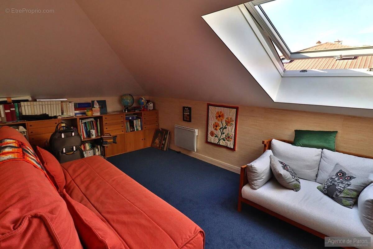 Appartement à VERRIERES-LE-BUISSON