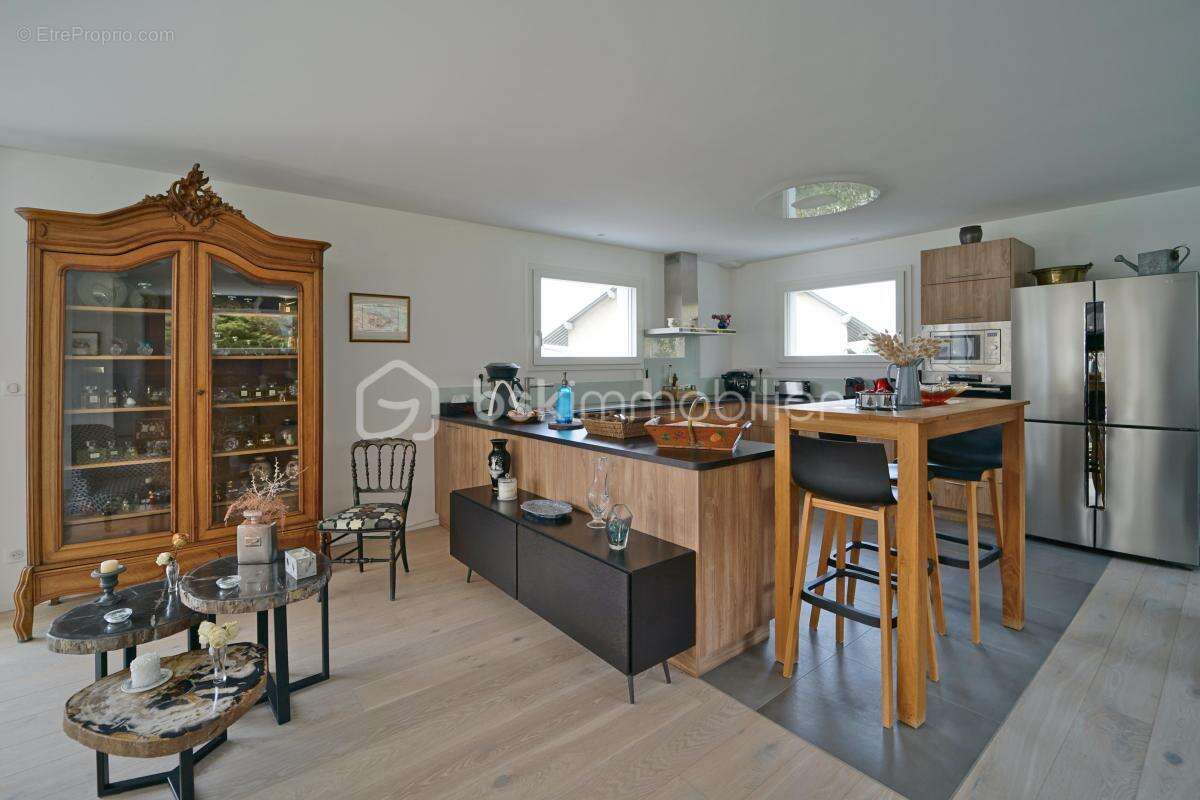 Maison à SAINT-JORIOZ