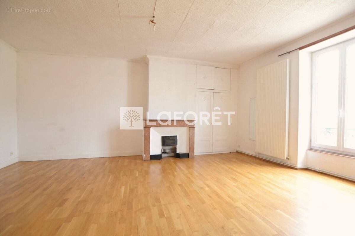Appartement à GIVORS