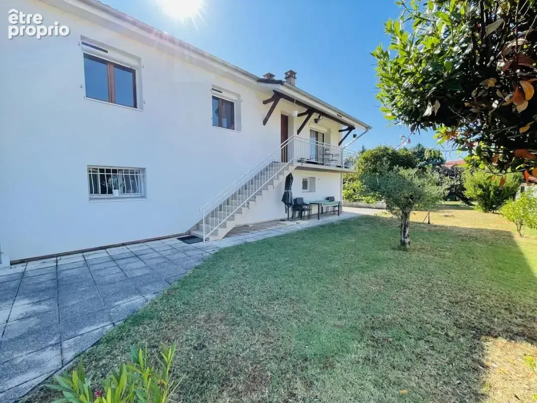 Maison 7 pièces 158 m² à vendre à Cremieu (38460) - photo 6