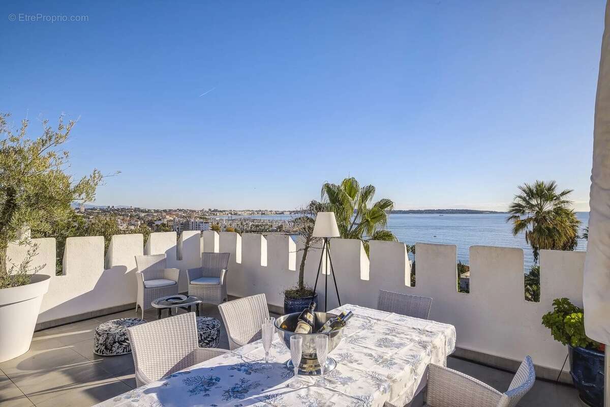Appartement à CANNES