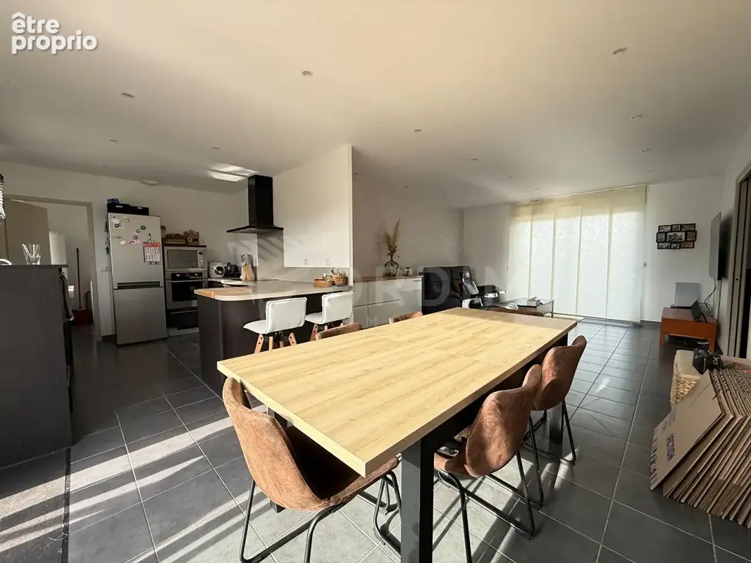 BELLEVILLE SUR LOIRE,  pavillon de plain-pied 2011, 4 chambres,  terrain 1 104 m² - photo 2