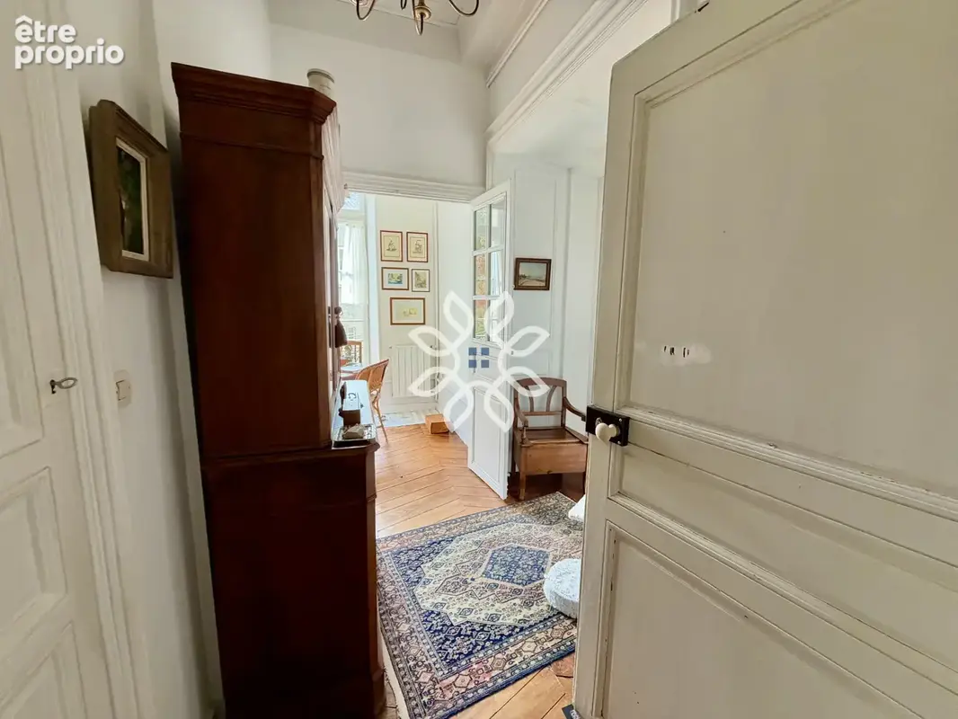 Appartement de caractère au cœur historique de Brioude, à deux pas de la Basilique - photo 11