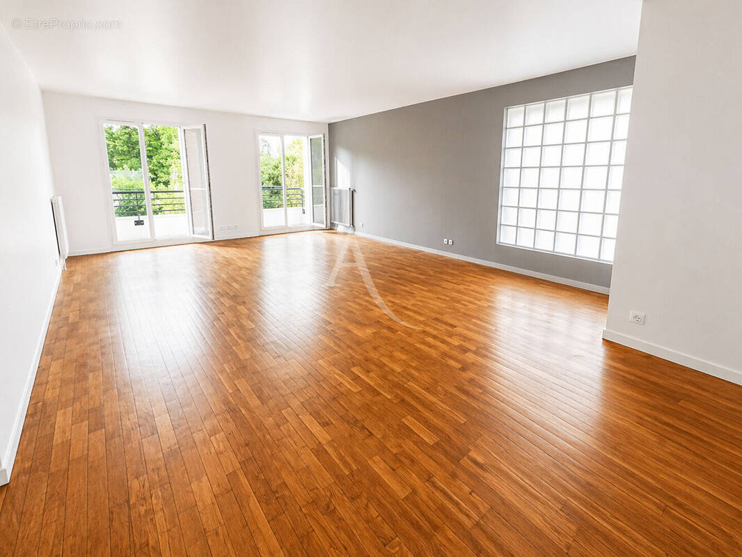 Appartement à CHAVILLE